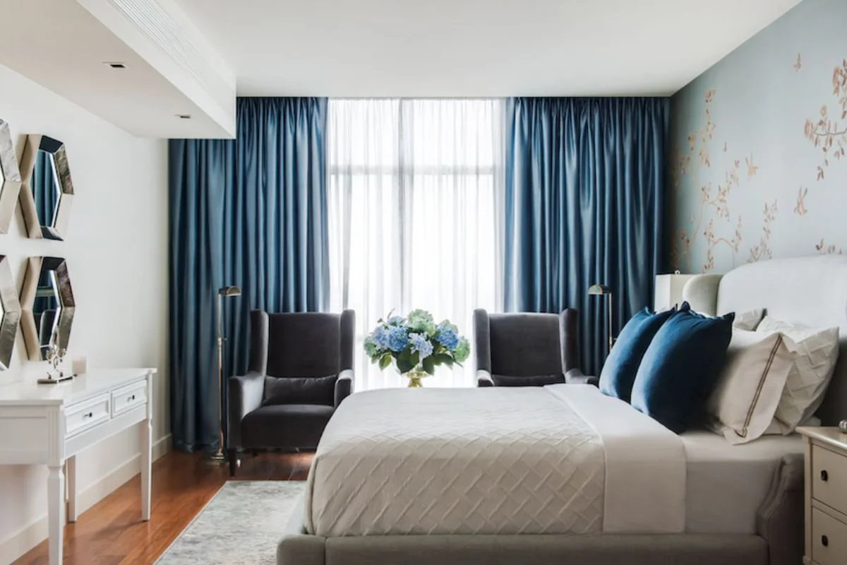 Hotel Curtains